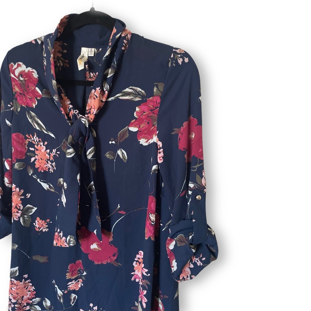 🌙 Lara Fashion Black Floral Blouse - Picture 8 of 12